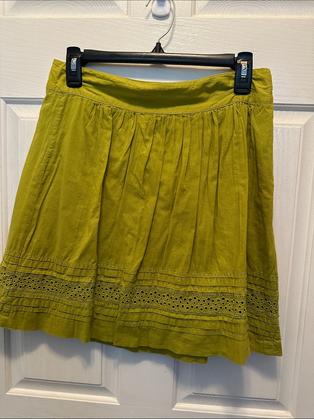 LOFT 100% Cotton Eyelet-Trim Green A Line Skirt (lined in cotton) Size 0